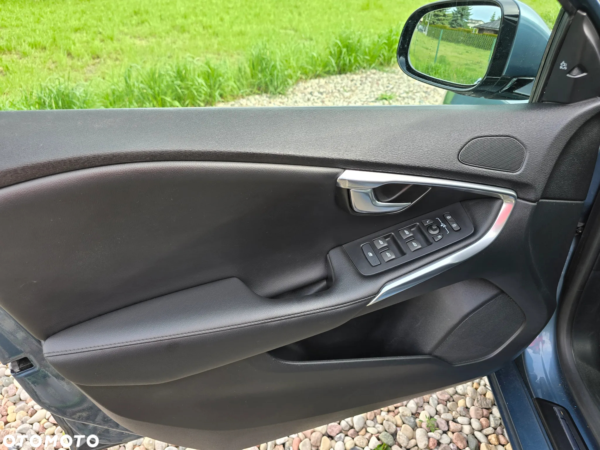 Volvo V40 D2 Momentum - 39