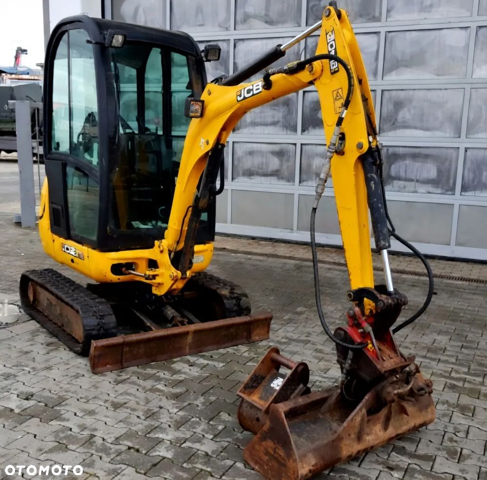 JCB 8018 - 2