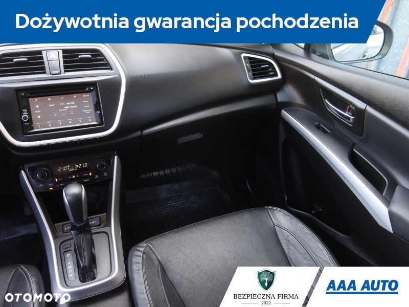 Suzuki SX4 S-Cross - 10