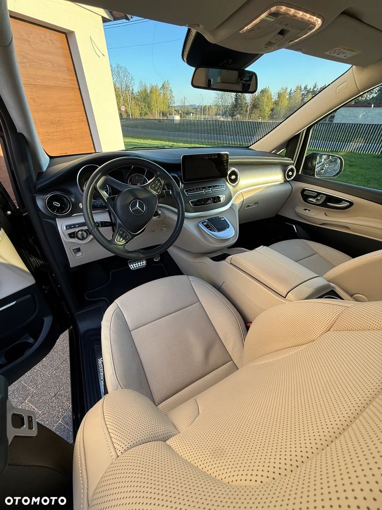 Mercedes-Benz Klasa V 300 d 4-Matic Exclusive 9G-Tronic (d³ugi) - 12