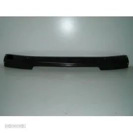 Centro do parachoques preto Nissan Pickup D22 - 1