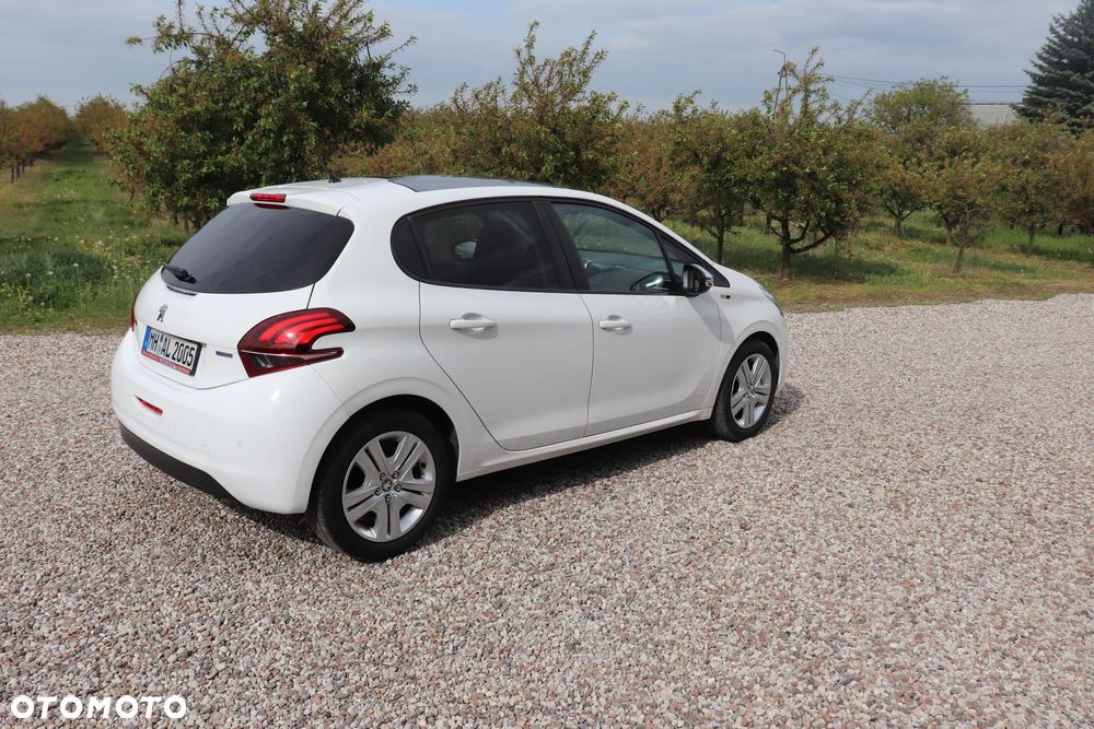 Peugeot 208 82 VTI Allure - 6