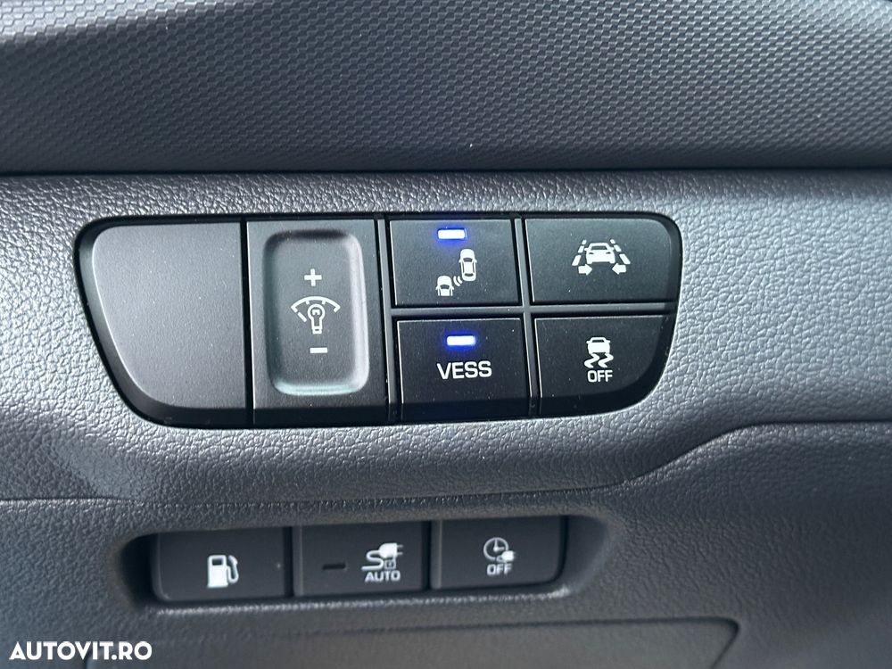 Hyundai IONIQ Plug-in-Hybrid 1.6 GDI Premium - 19