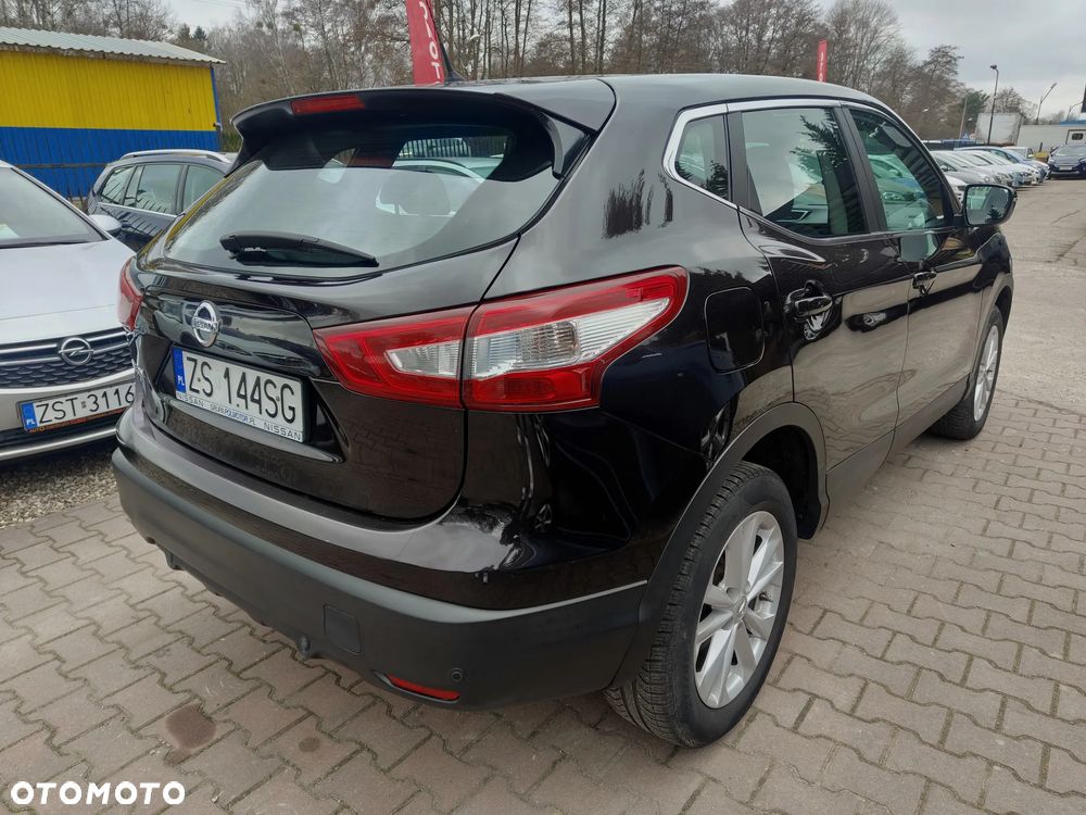 Nissan Qashqai 1.5 dCi DPF visia - 6