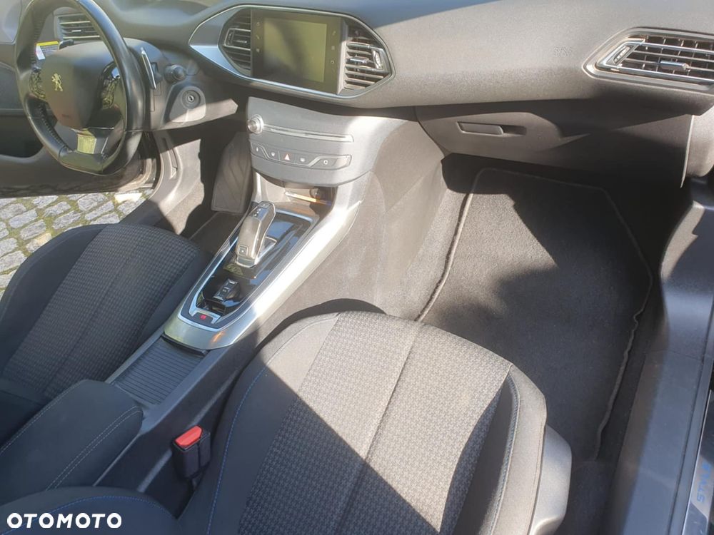 Peugeot 308 - 12