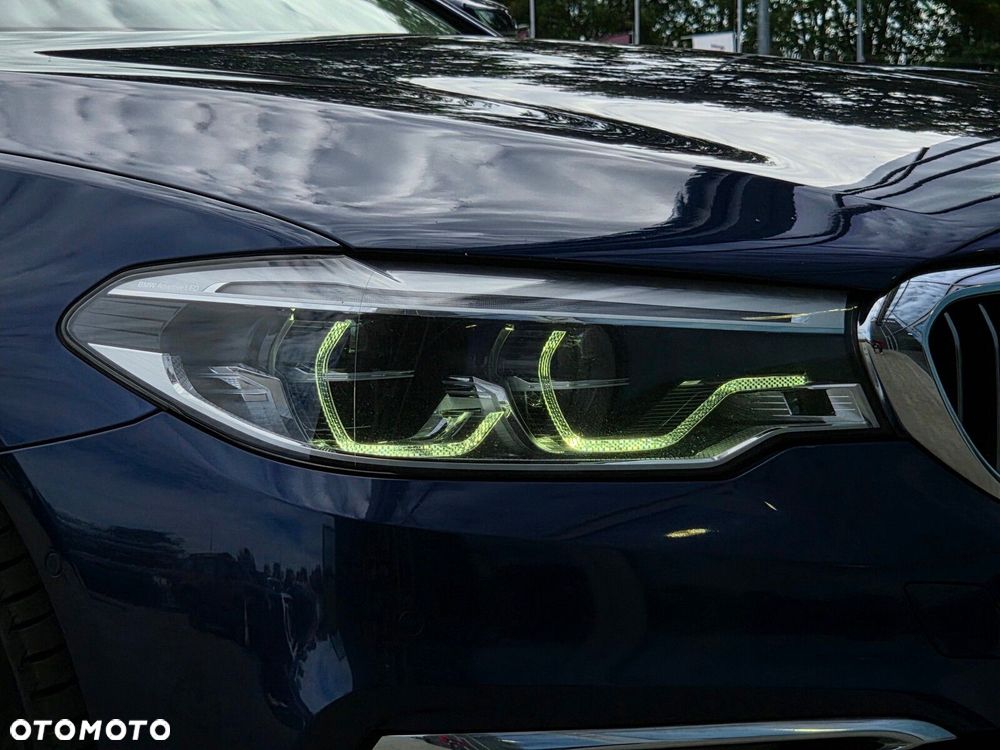 BMW Seria 5 530d Luxury Line - 10