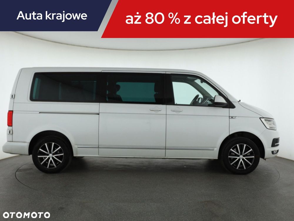 Volkswagen Caravelle - 8