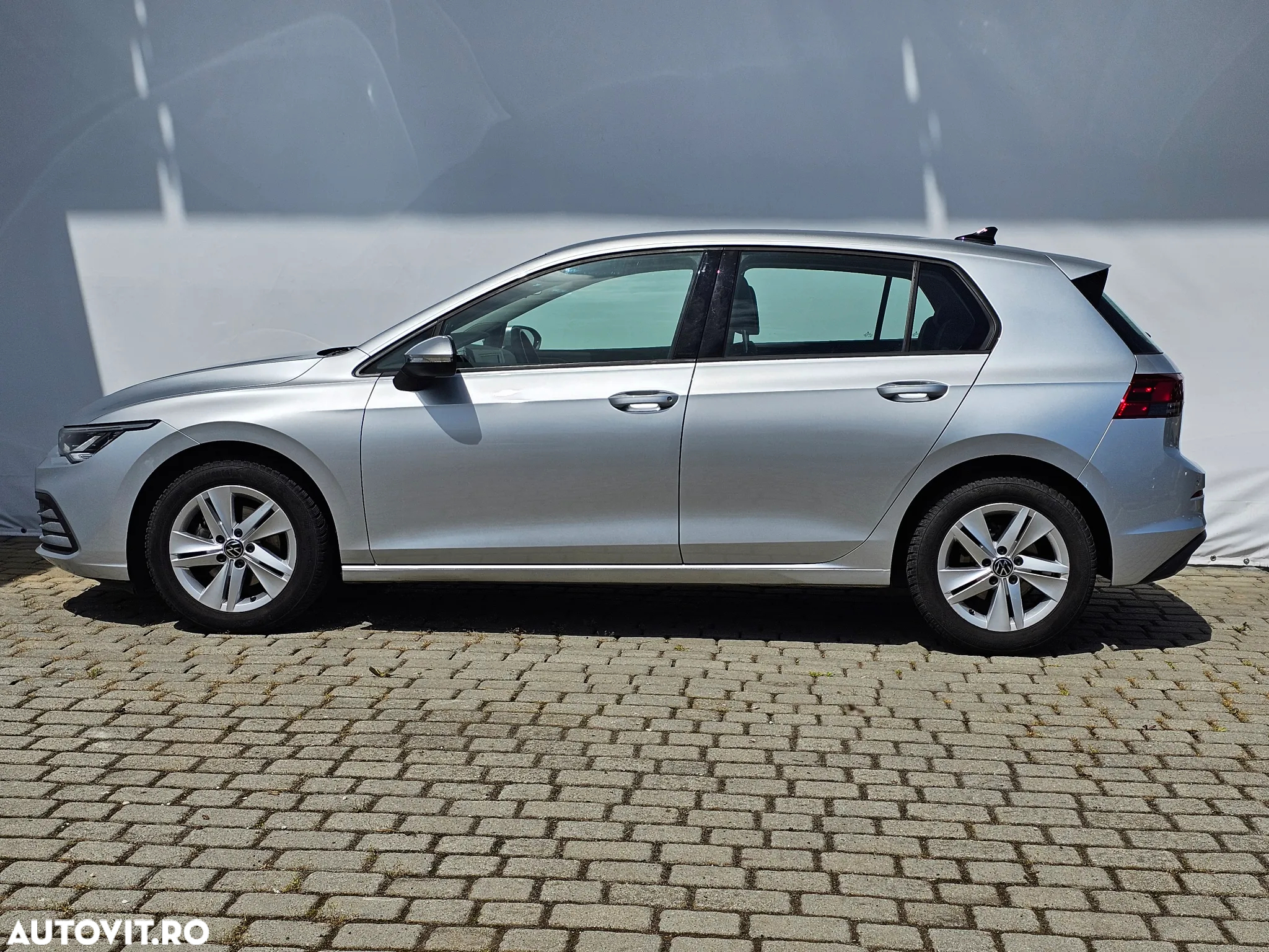 Volkswagen Golf 1.0 eTSI DSG MHEV Life - 2