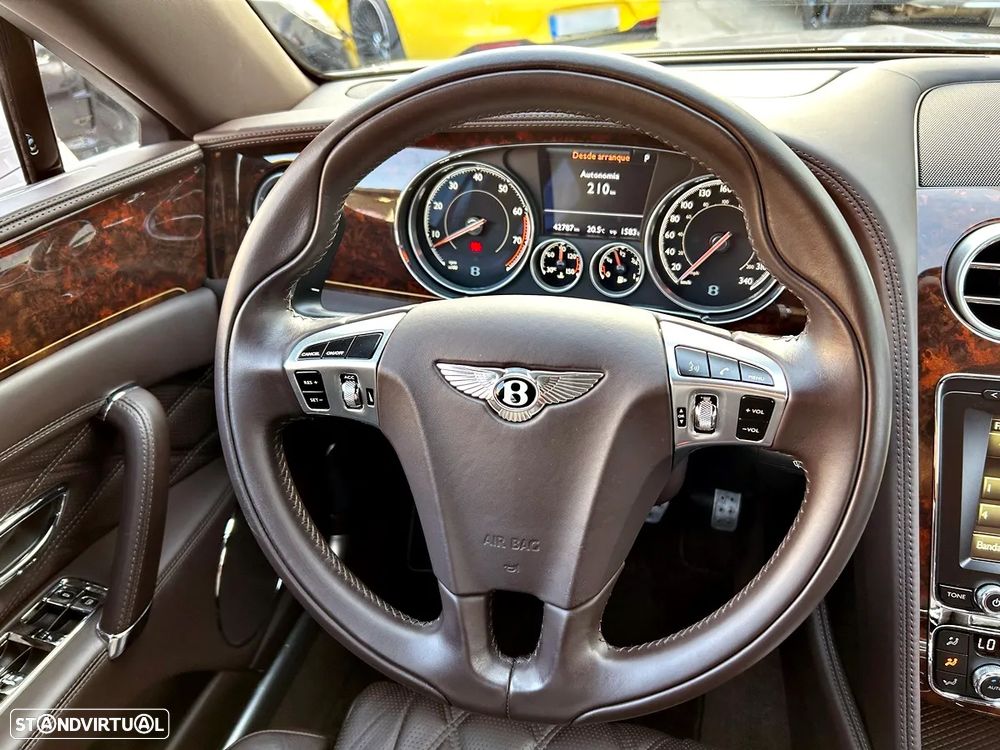 Bentley Continental Flying Spur - 13