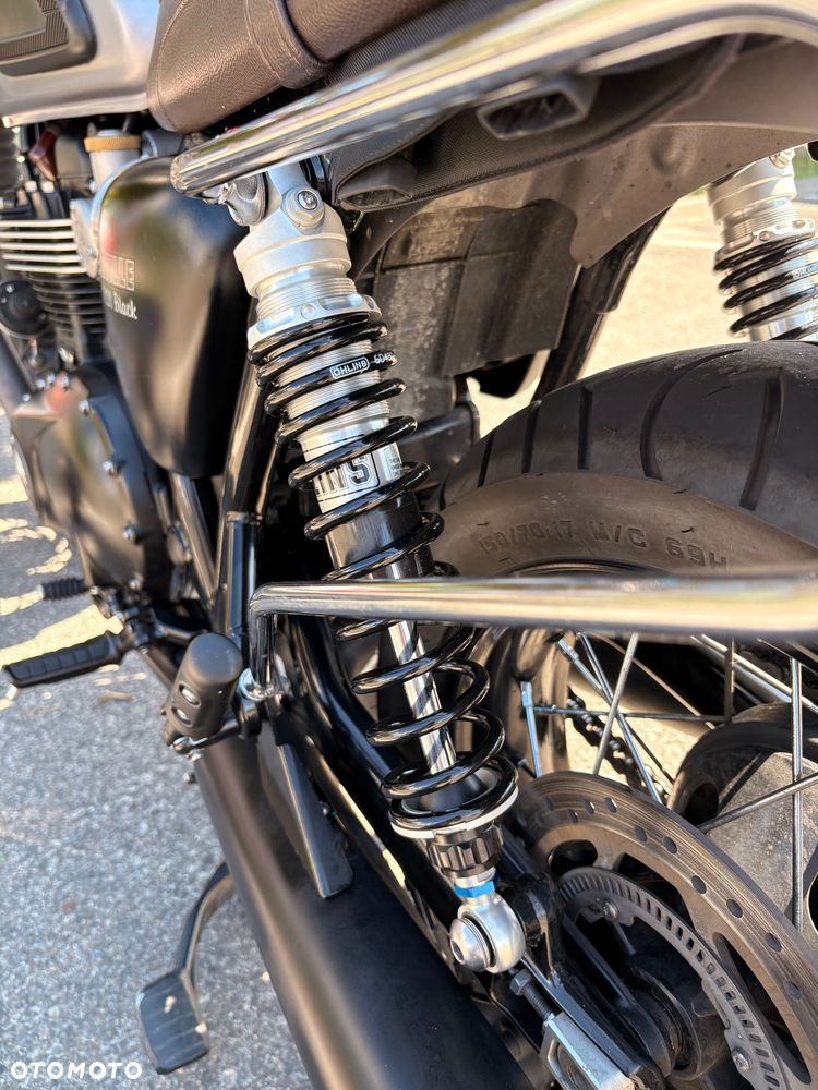 Triumph Bonneville - 3