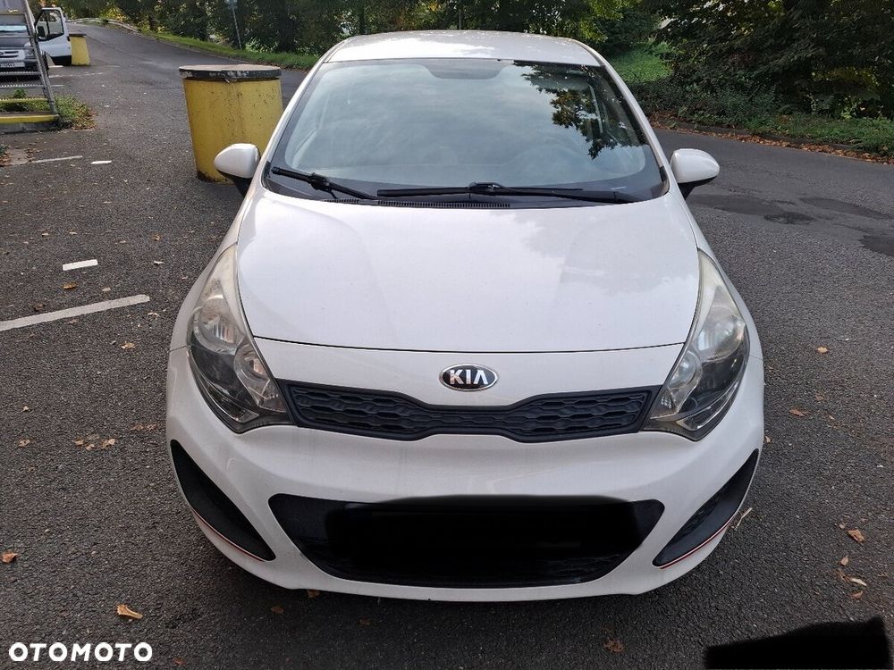 Kia Rio - 6