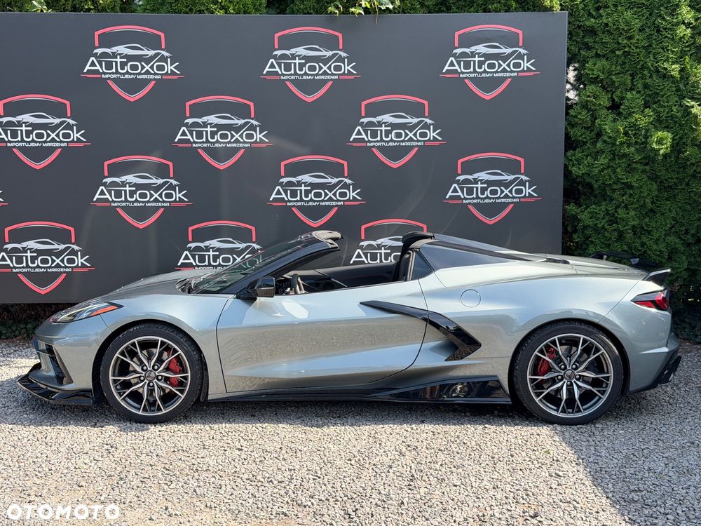 Chevrolet Corvette - 9