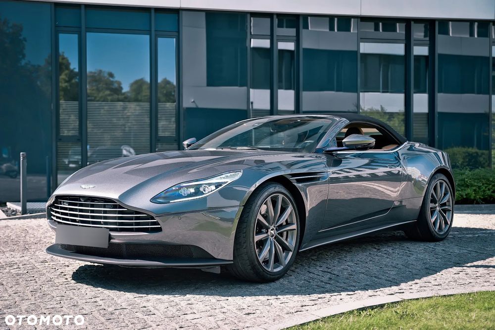 Aston Martin DB11 - 1