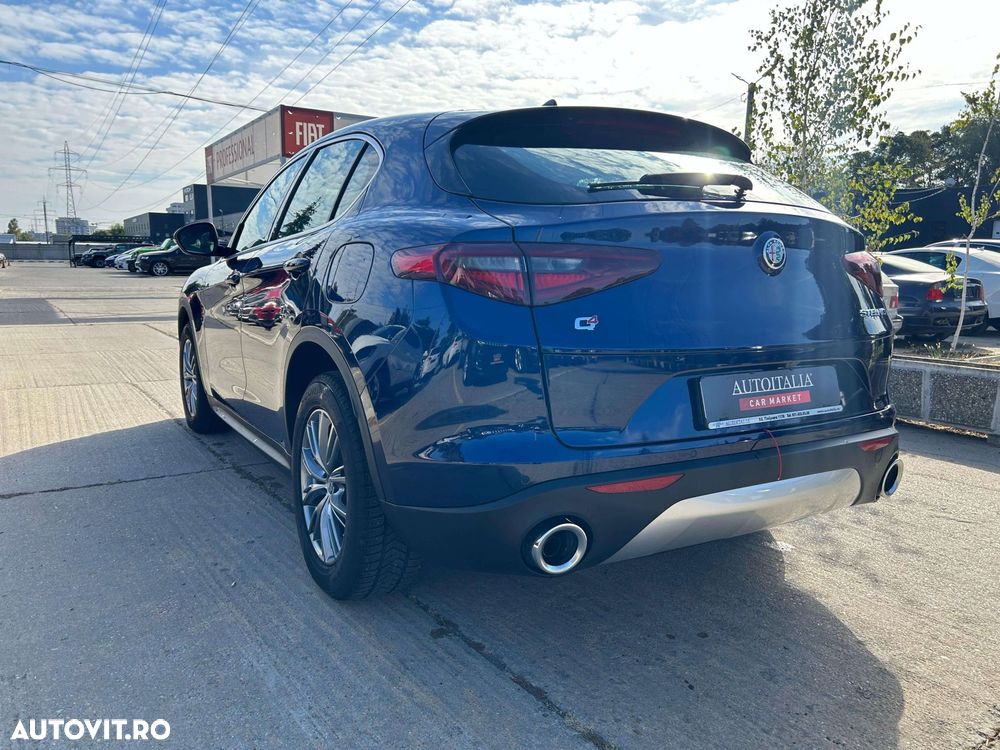 Alfa Romeo Stelvio - 10