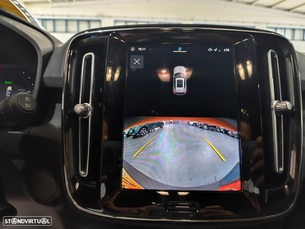 Volvo XC 40 Recharge Core - 15