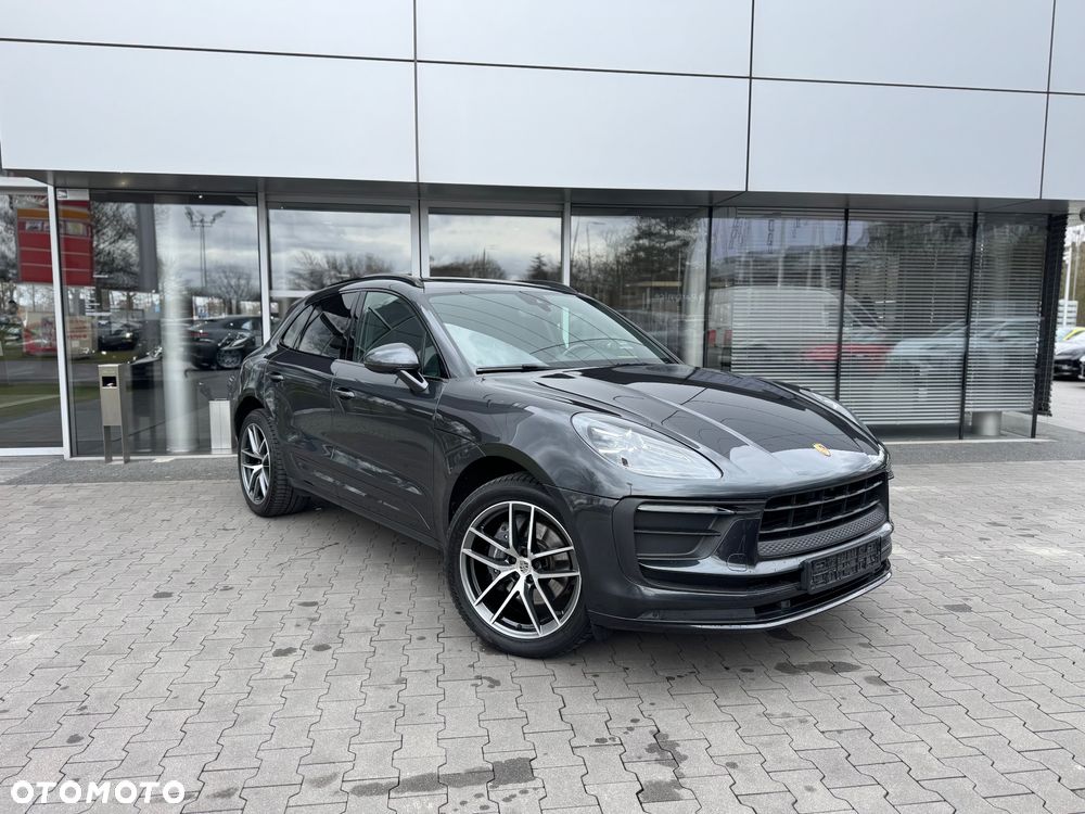 Porsche Macan Standard - 2