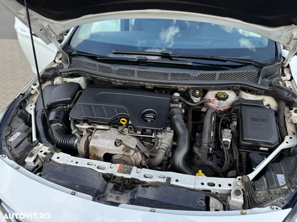 Opel Astra 1.6 D Start/Stop Innovation - 28