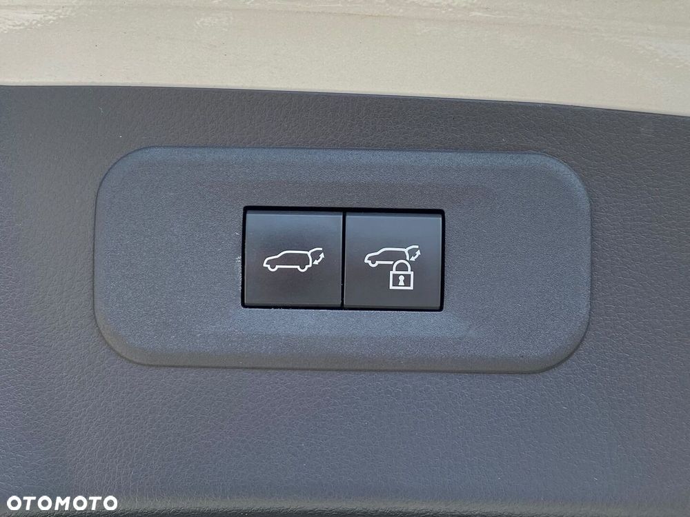 Lexus NX 350h Omotenashi AWD - 38