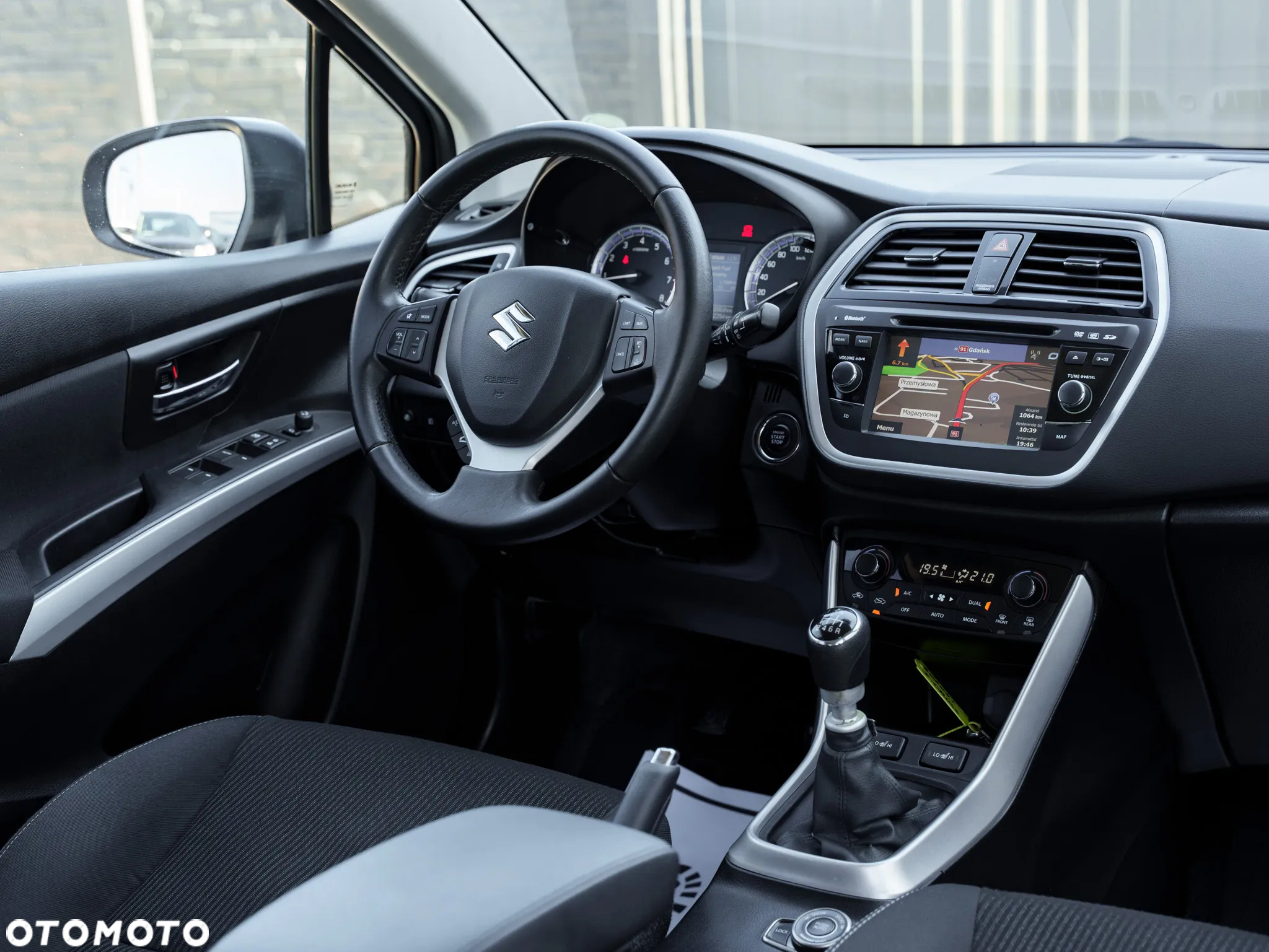 Suzuki SX4 S-Cross 1.4 T Elegance 4WD - 19