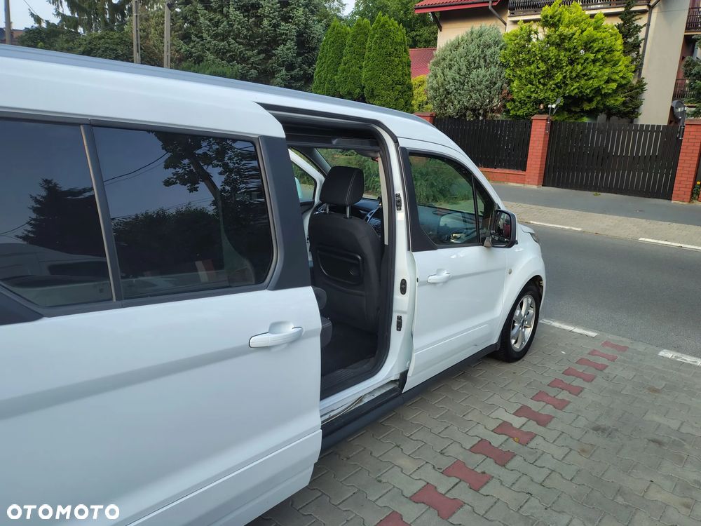 Ford Tourneo Connect 1.5 TDCi Titanium - 24