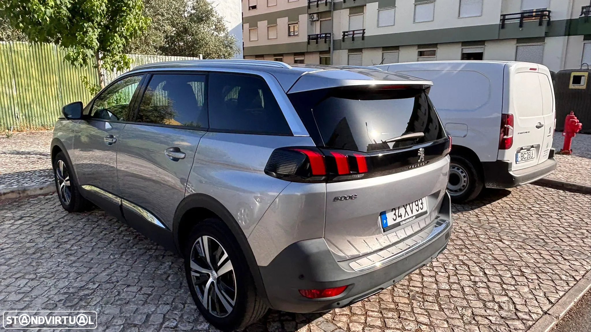 Peugeot 5008 1.5 BlueHDi Allure EAT8 - 4