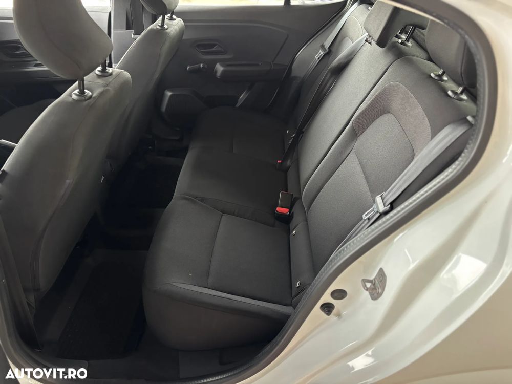 Dacia Logan TCe 90 Essential - 18