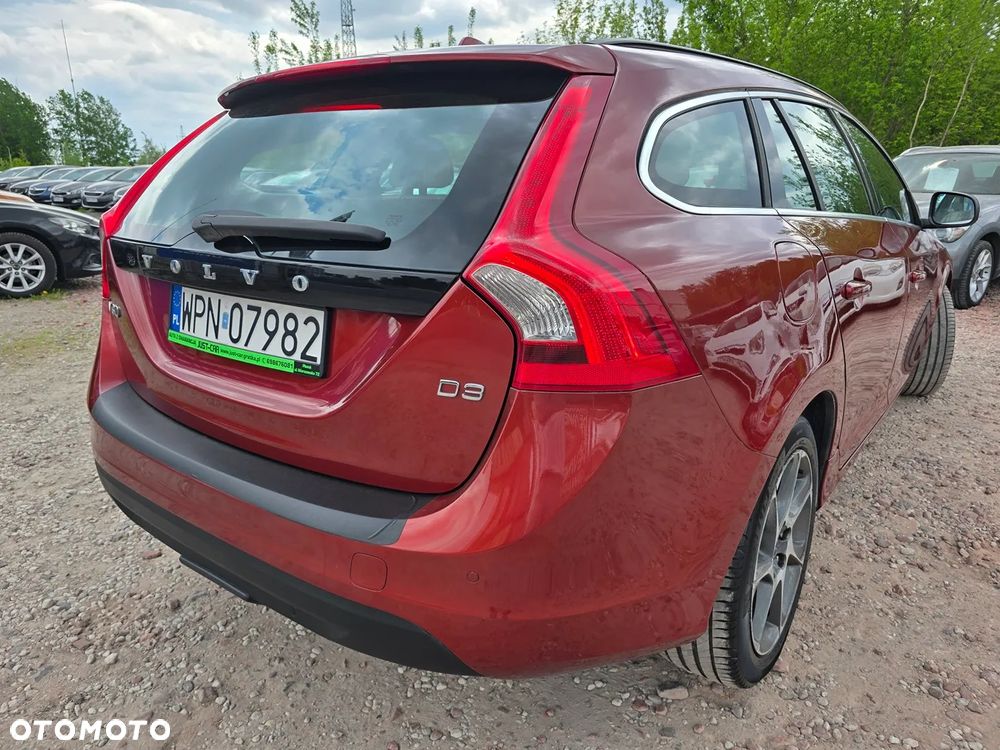 Volvo V60 D3 Momentum - 6