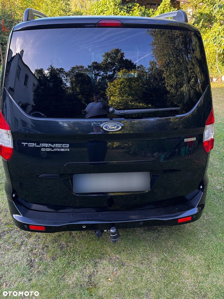 Ford Tourneo Courier 1.0 EcoBoost Titanium - 3