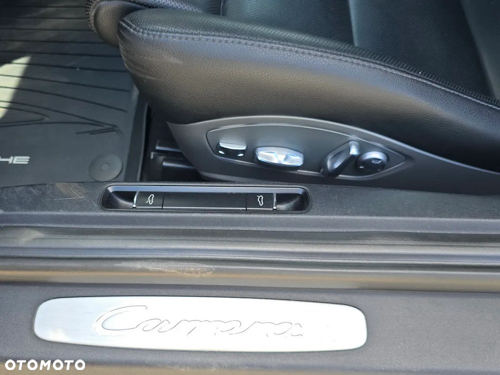 Porsche 911 Carrera PDK - 20
