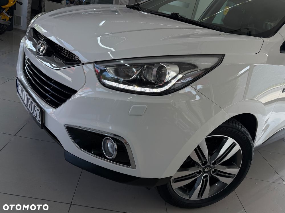 Hyundai ix35 1.7 CRDi 2WD blue Finale Gold - 37