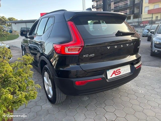 Volvo XC 40 2.0 D3 - 28