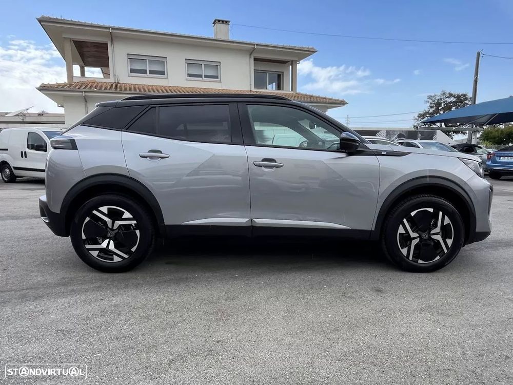 Peugeot e-2008 50 kWh GT - 4