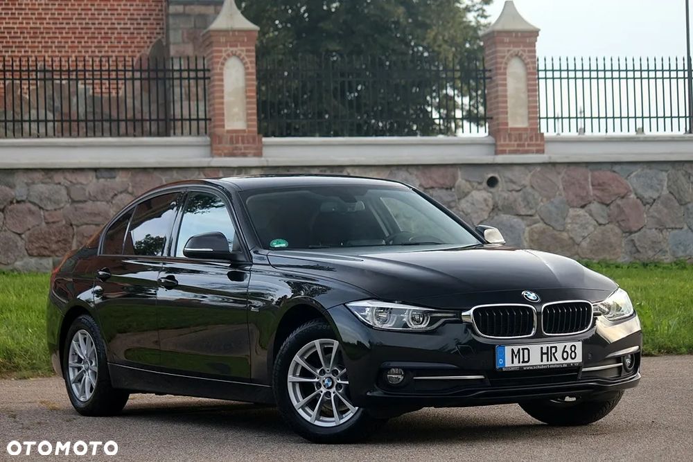 BMW Seria 3 318i Sport Line - 17