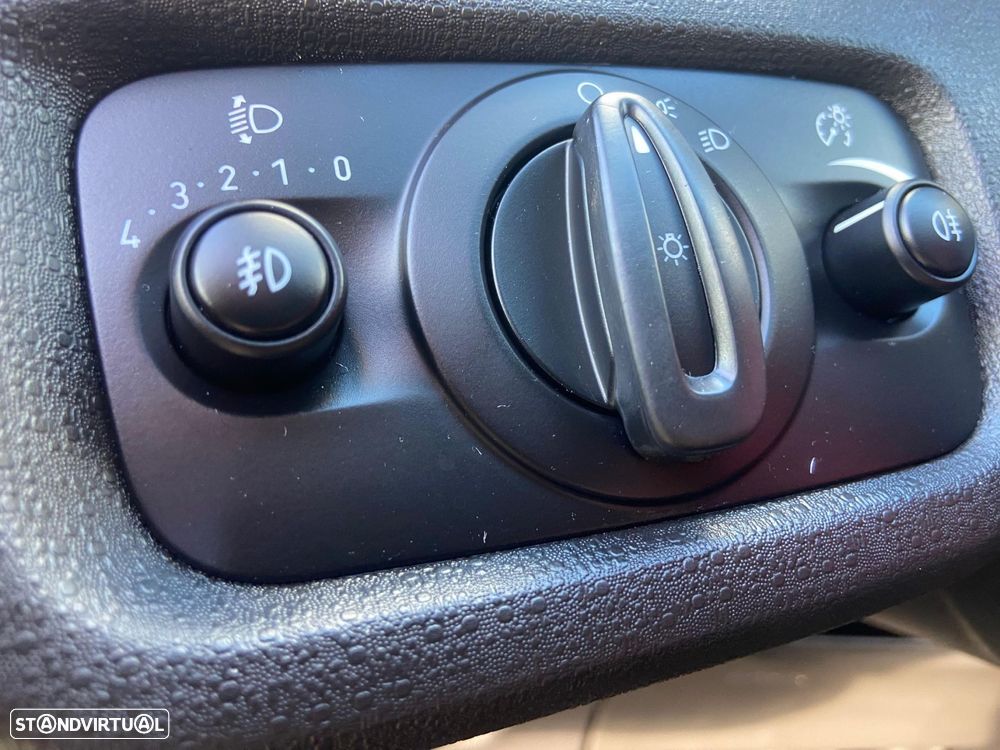Ford Fiesta 1.0 EcoBoost S&S COOL&CONNECT - 15