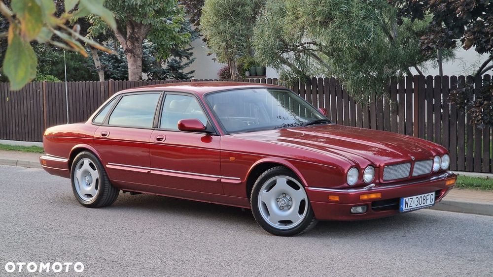 Jaguar XJR 4.0 - 6