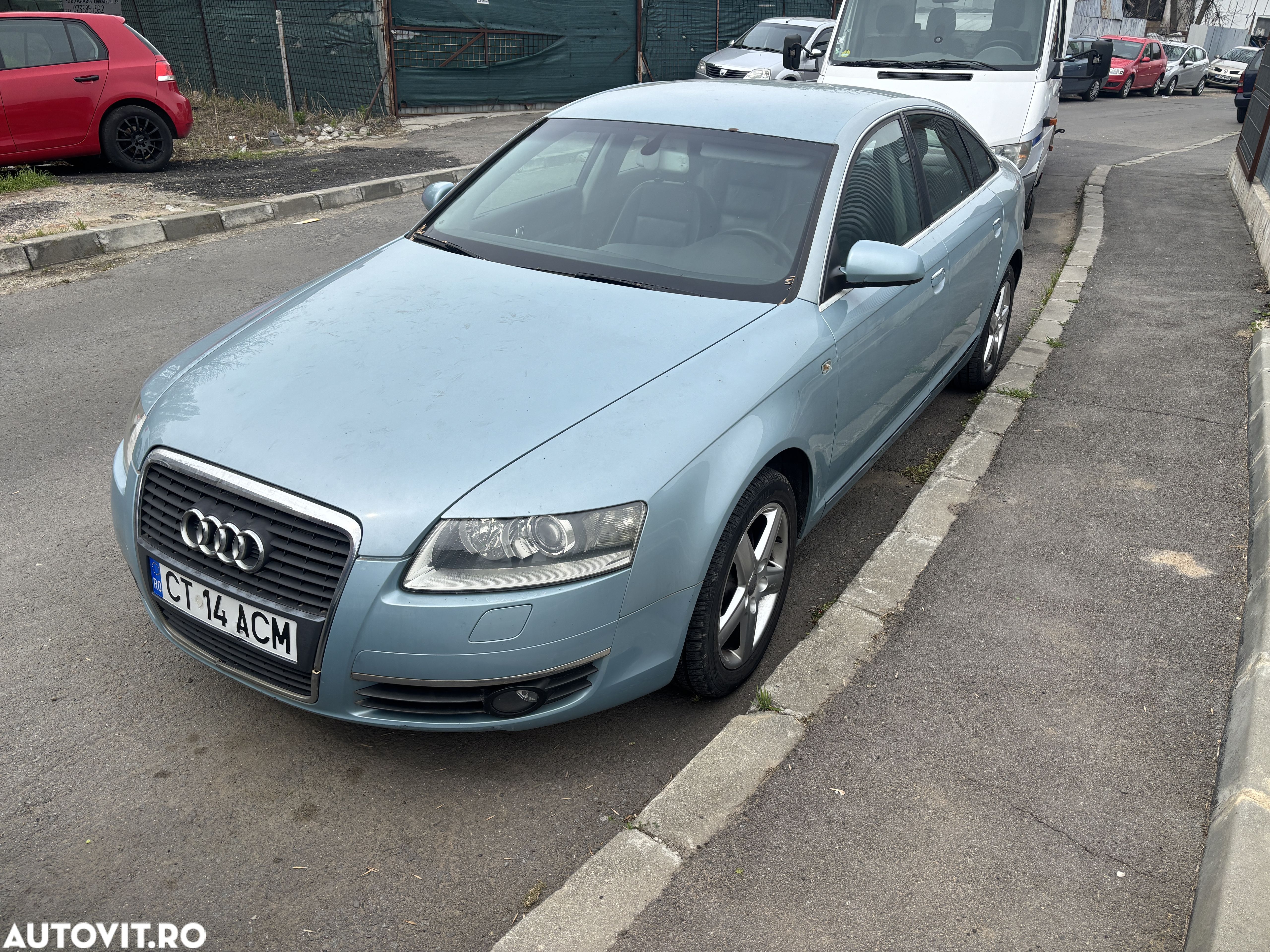 Audi A6 2.4 - 1