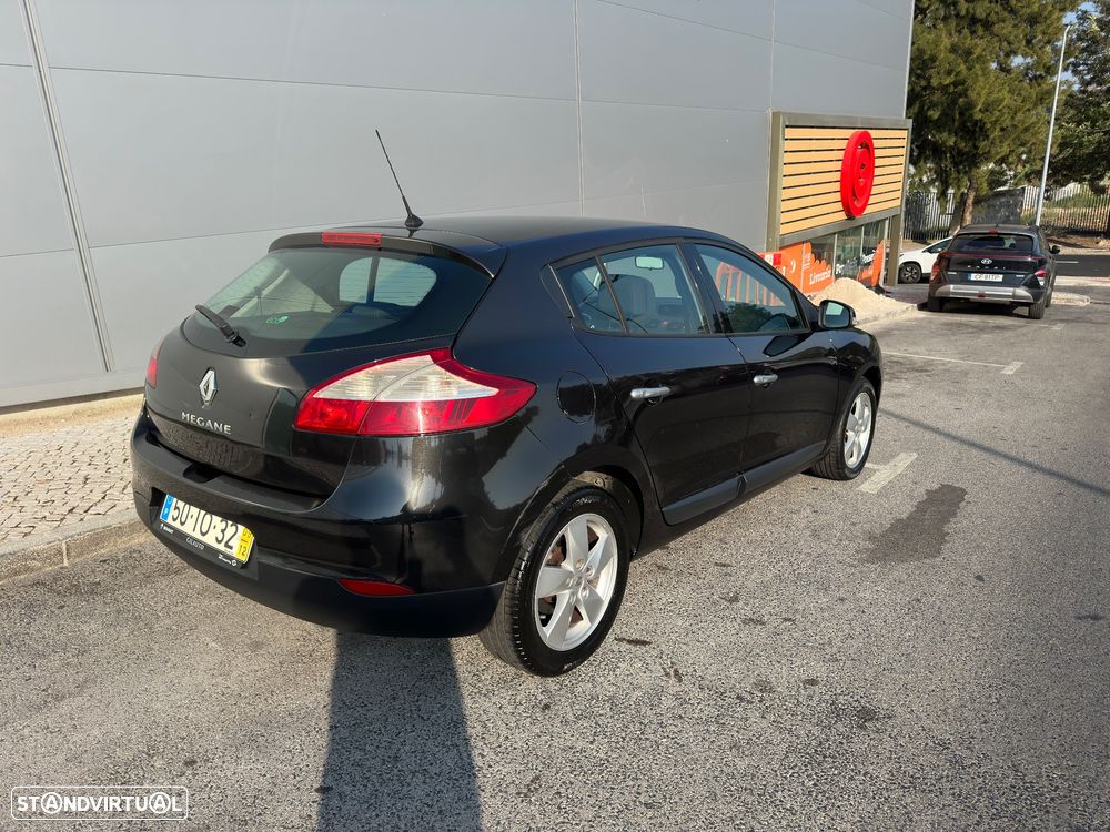 Renault Mégane 1.5 dCi Dynamique - 5