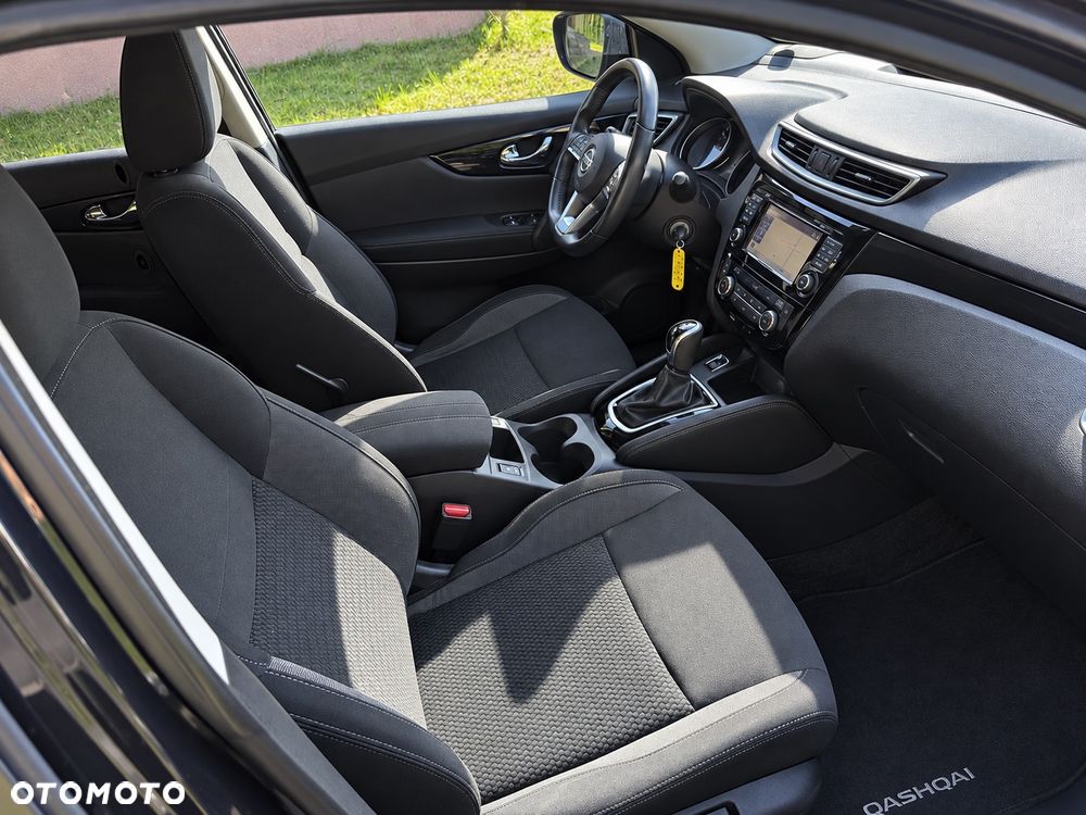 Nissan Qashqai 1.2 DIG-T Acenta Xtronic - 6