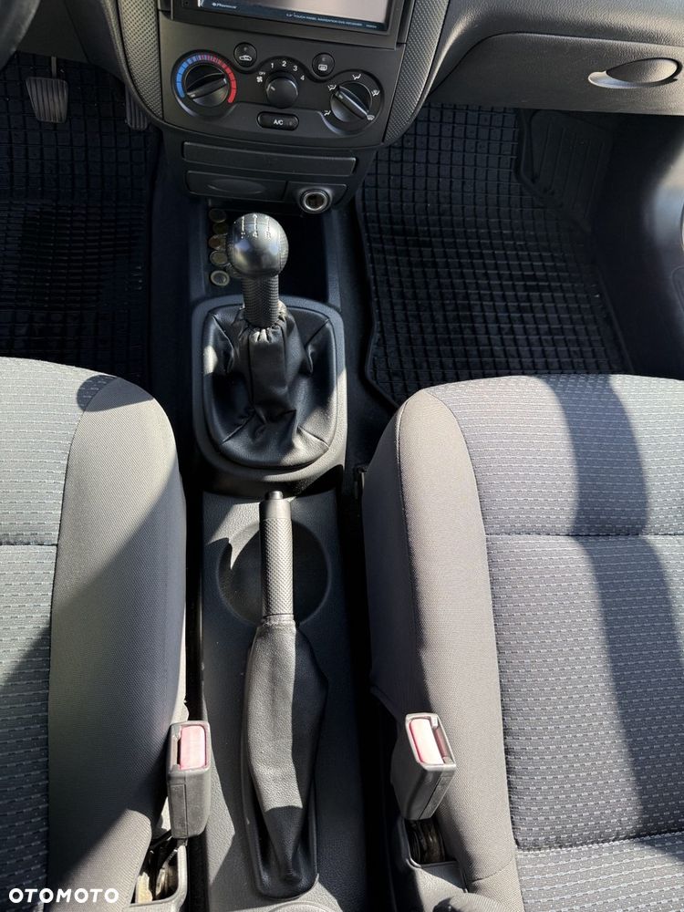 Chevrolet Kalos 1.2 SE - 14