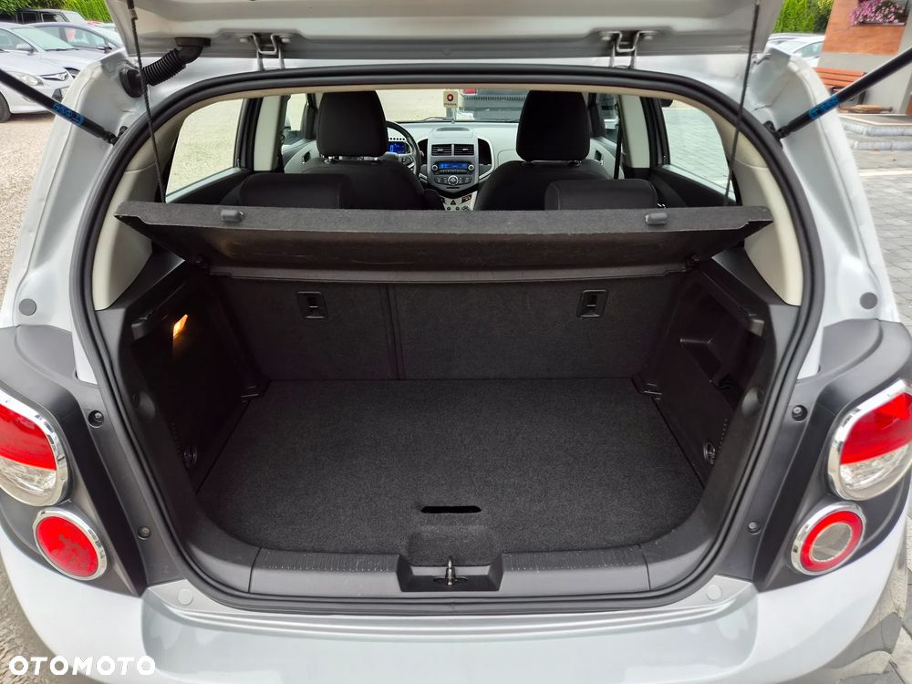 Chevrolet Aveo - 19