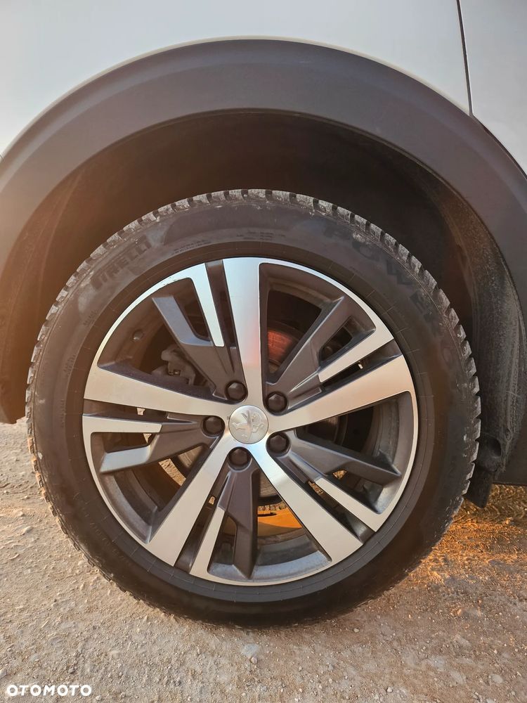 Peugeot 5008 2.0 BlueHDi Allure S&S EAT8 - 11