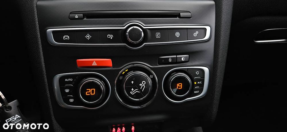 DS Automobiles DS 4 Crossback - 16
