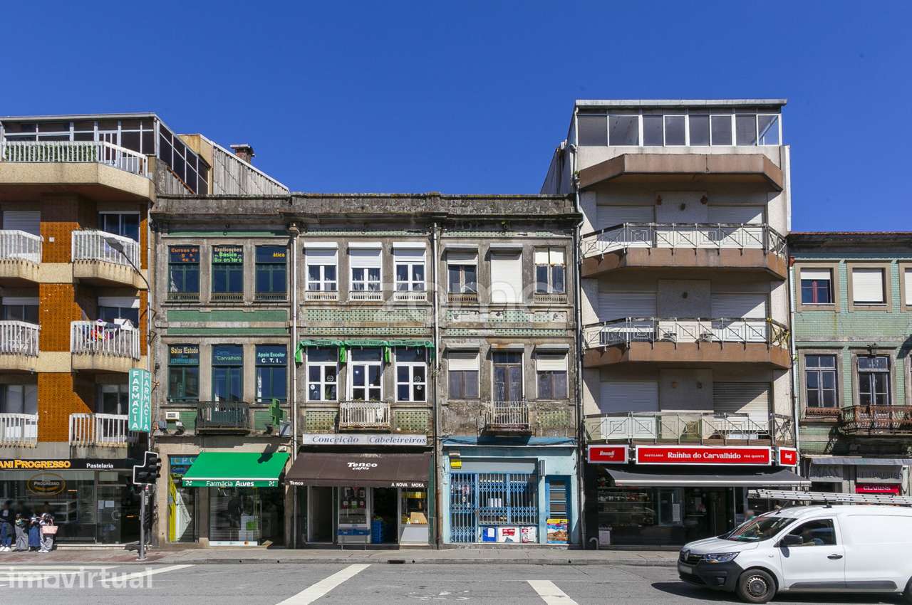 Edifício para reabilitação no Carvalhido, Cedofeita, Porto - Grande imagem: 3/45