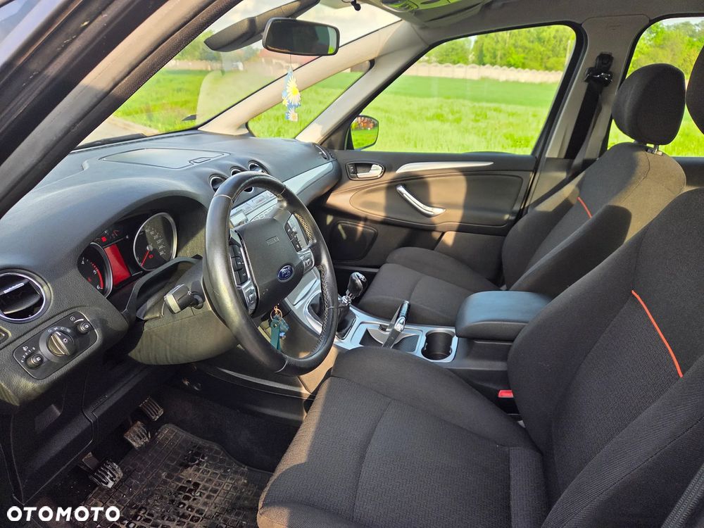Ford S-Max 2.0 TDCi DPF Titanium - 36