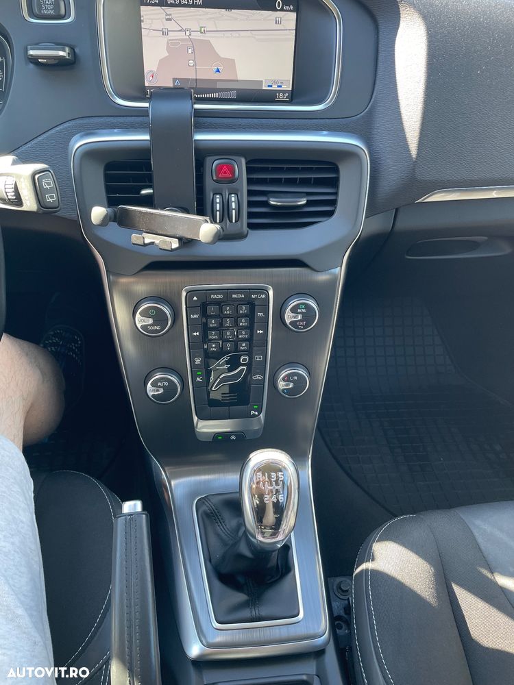 Volvo V40 - 12
