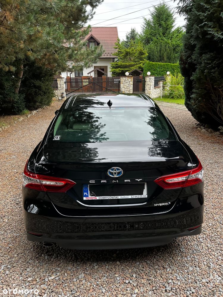 Toyota Camry 2.5 Hybrid Executive CVT - 6