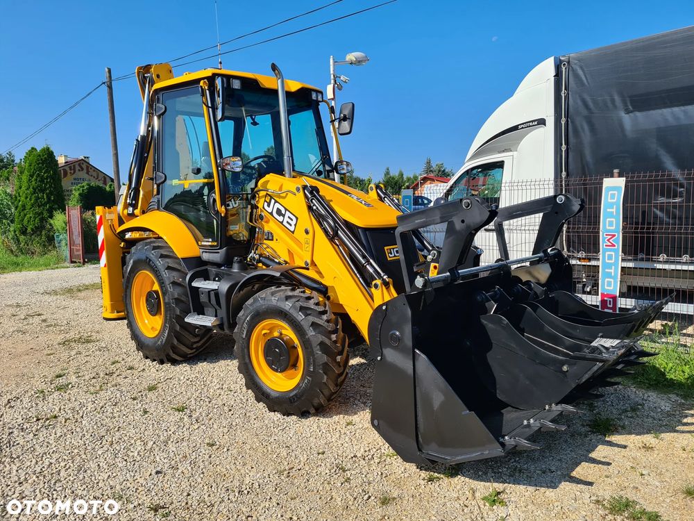 JCB 3CX PLUS AEC - 1