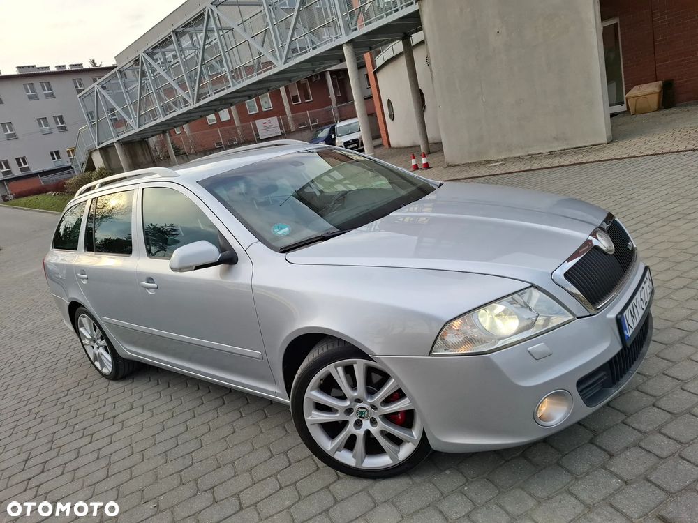 Skoda Octavia 2.0 TDI CR DPF RS - 2