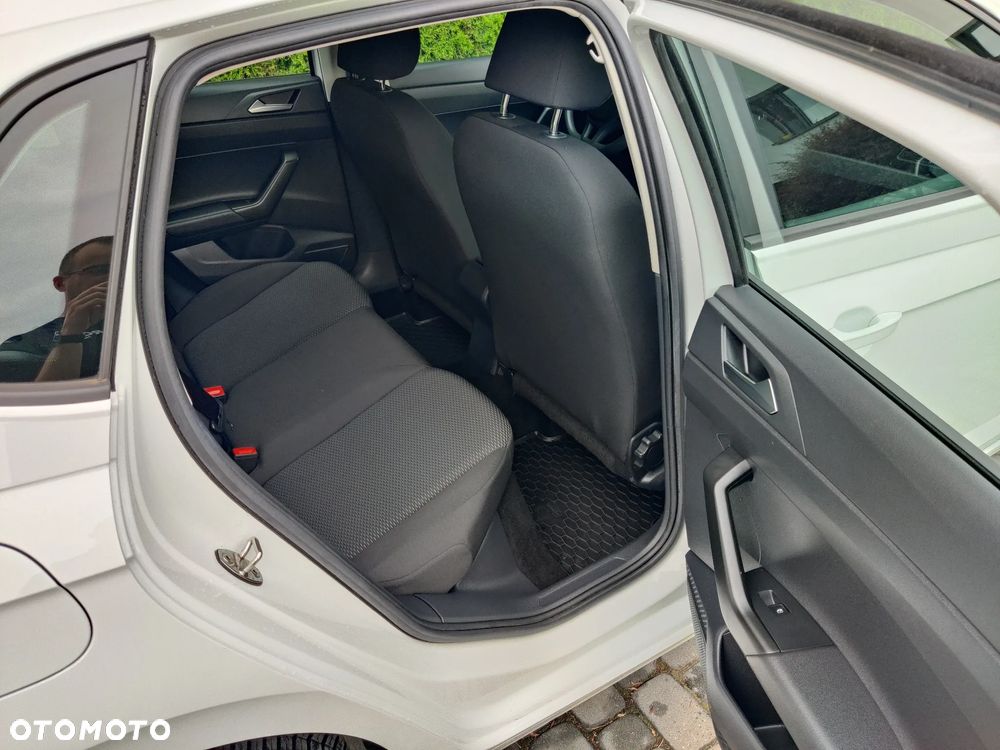 Volkswagen Polo - 21