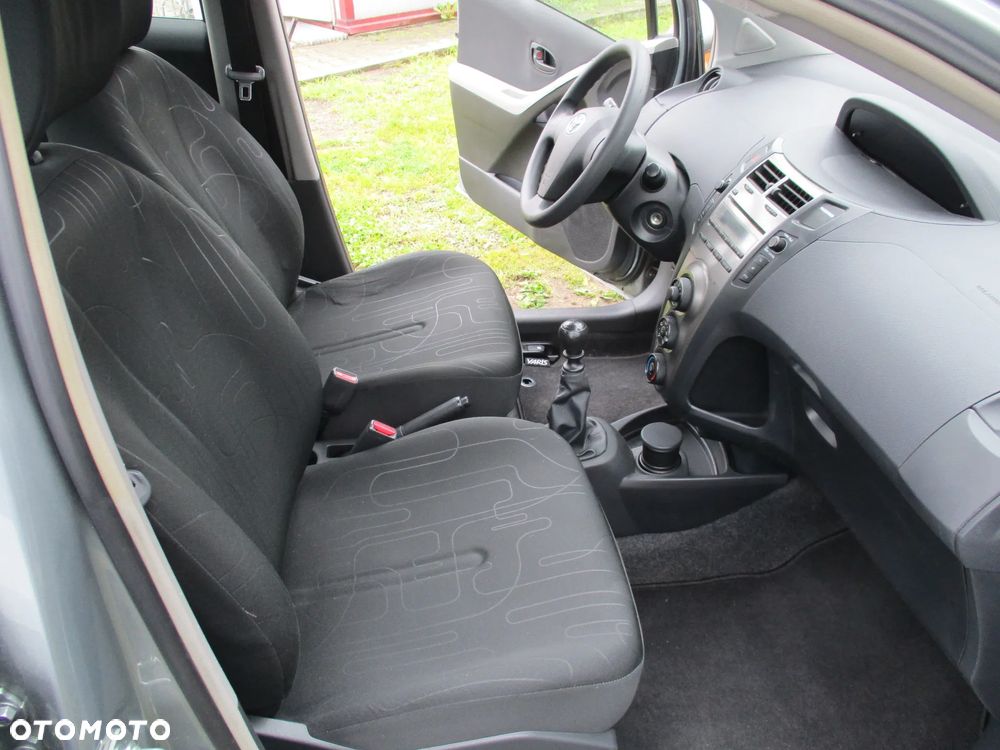 Toyota Yaris 1.33 Luna - 9